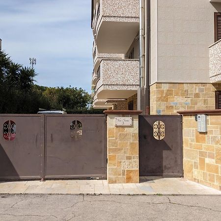 טאראנטו La Casa Dei Due Mari - Large Apartment With Parking מראה חיצוני תמונה